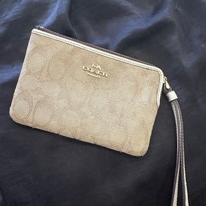 Hand wrist coach wallet